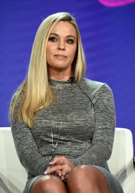 Collin Gosselin accuse Kate Gosselin de vouloir briser son moral sur Instagram