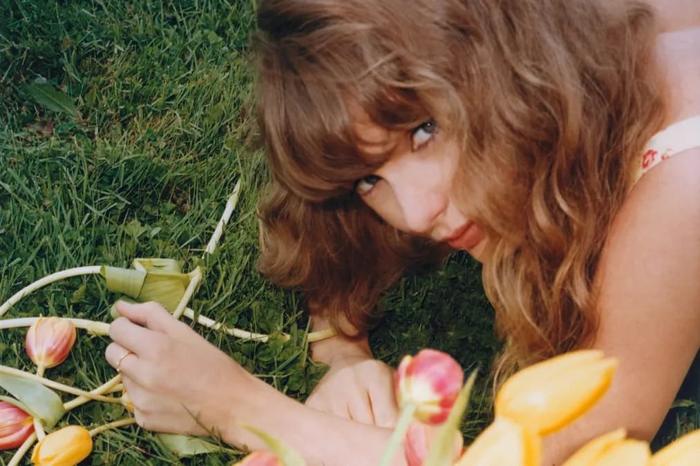 Taylor Swift Révèle une Histoire d'Amour Animée dans le Clip 'I Knew It, I Knew You'