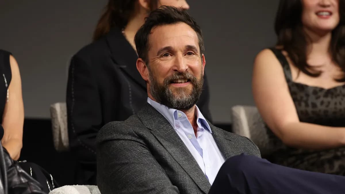 Noah Wyle révèle qu’il a raté 'Saving Private Ryan' faute de disponibilité sur 'ER'