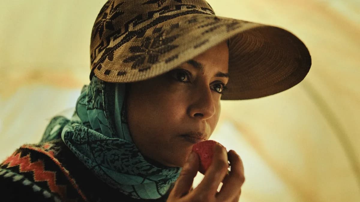 Laïla Marrakchi dénonce l’esclavage moderne des cueilleuses marocaines dans son film « Strawberries » à Cannes