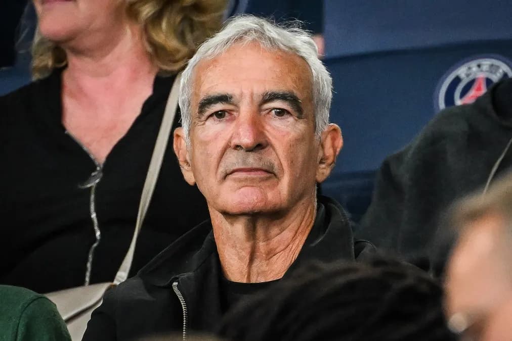 Raymond Domenech sévèrement critiqué après la diffusion du documentaire choc sur les Bleus
