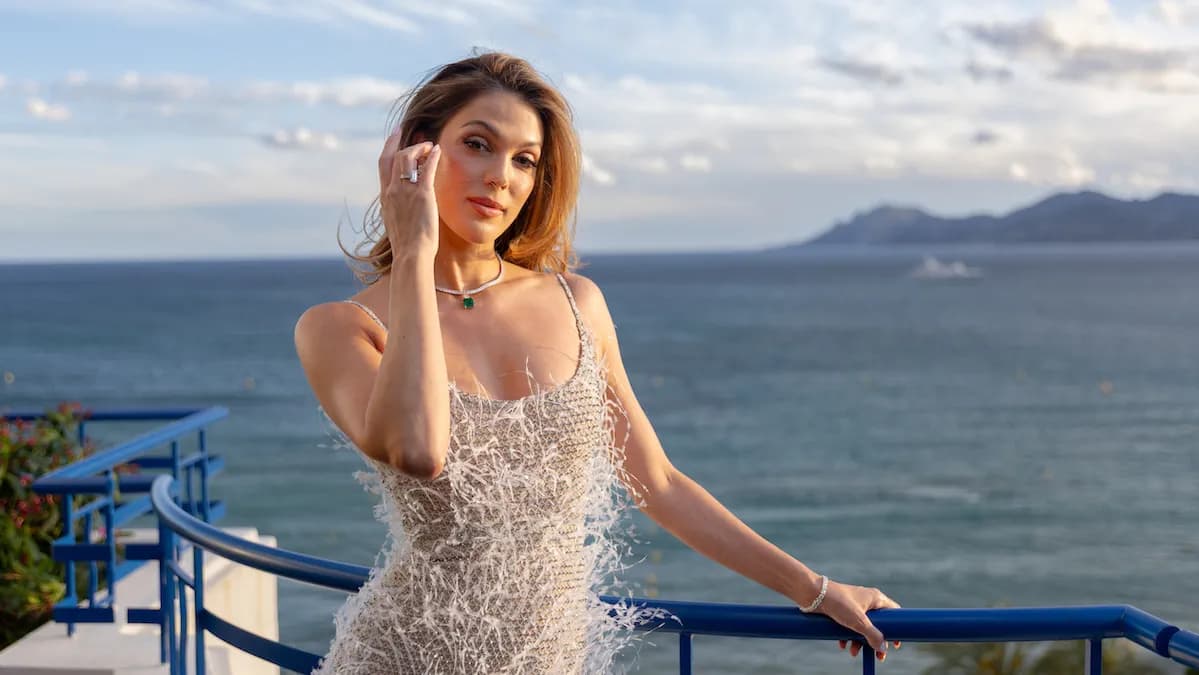 Festival de Cannes : Diane Leyre et Iris Mittenaere illuminent le tapis rouge avec les Miss France
