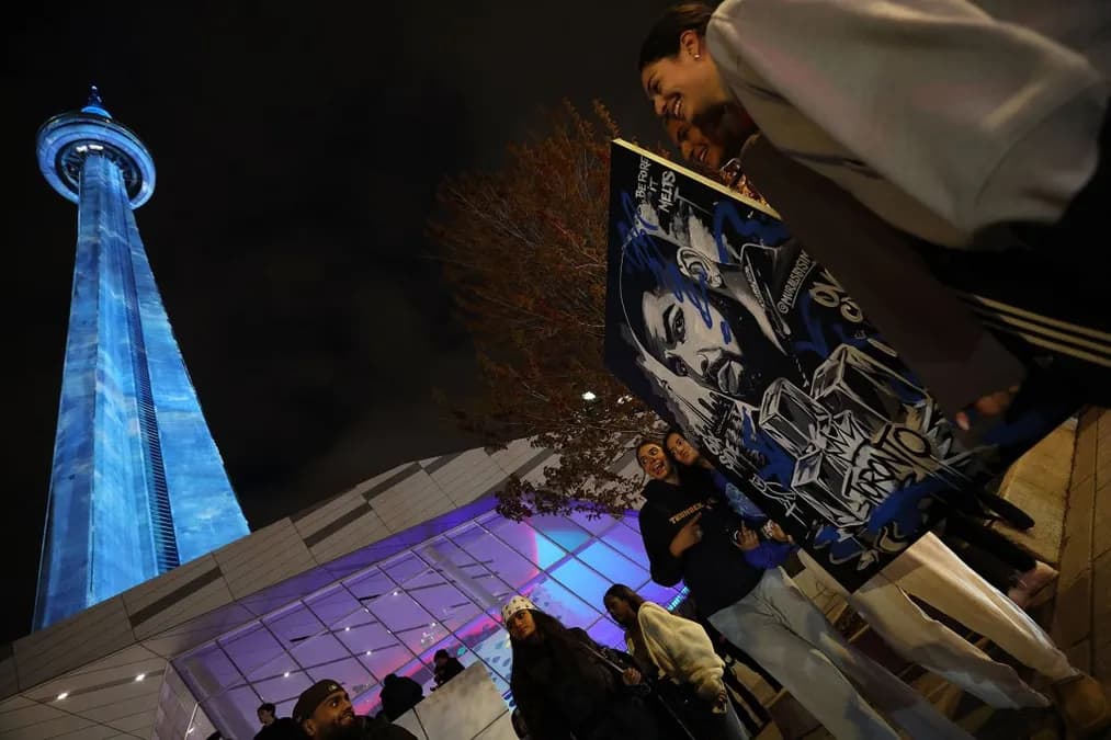 Drake enflamme Toronto : comment la ville a célébré la sortie surprise de son album 'Iceman'