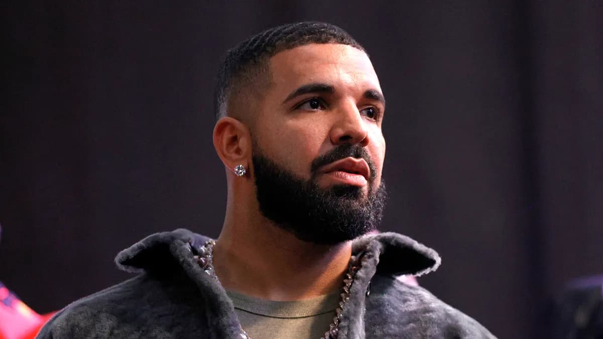 Drake secoue l'industrie musicale avec la sortie simultanée de trois albums majeurs