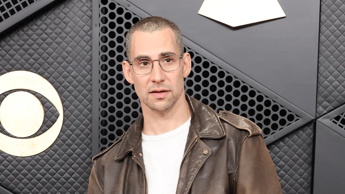 Jack Antonoff dénonce violemment les créateurs de musique par intelligence artificielle