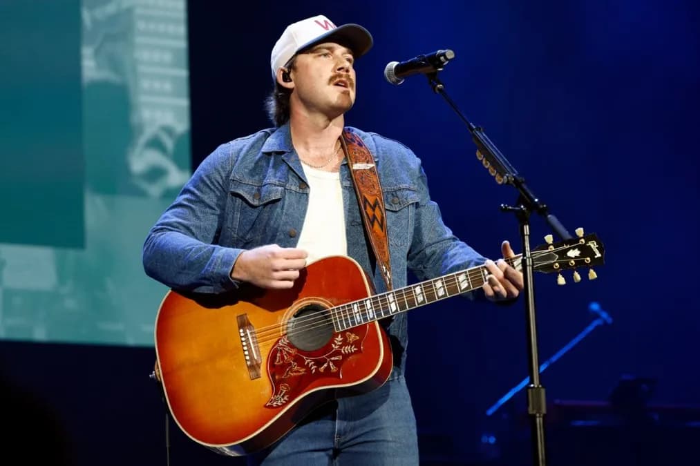 Morgan Wallen et Caitlin Clark : la star du WNBA fait sensation en entrant au concert à Indianapolis en 2026