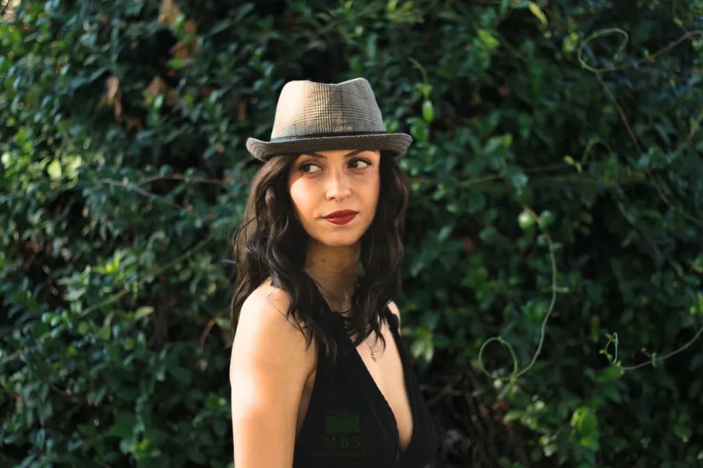 Jessi Draper et Marciano Brunette : un baiser volé sous les projecteurs de Hulu
