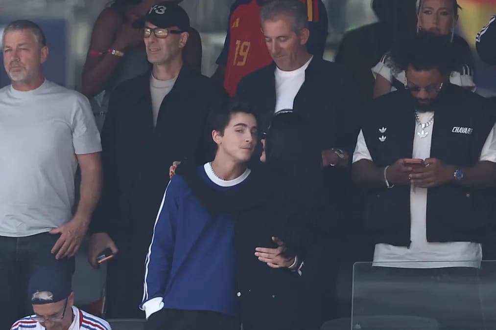 Kylie Jenner et Timothée Chalamet en mode PDA sur le terrain du World Cup 2026