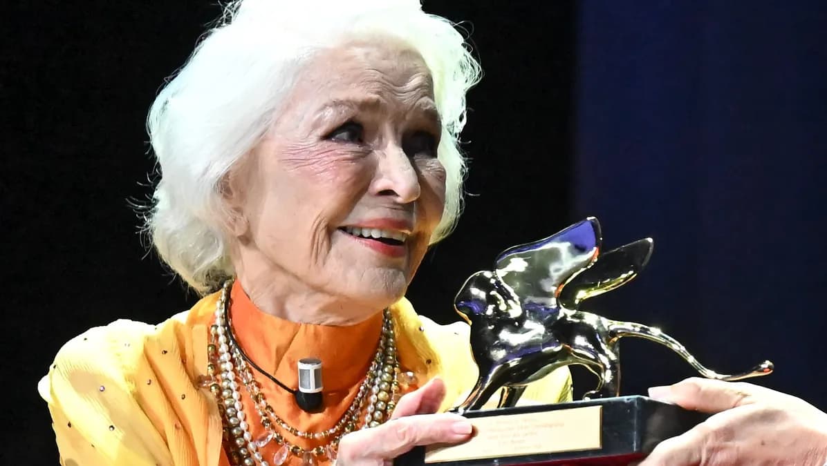 Ellen Burstyn reçoit le Lion d’Or à Venise et parle de l’avenir des États‑Unis