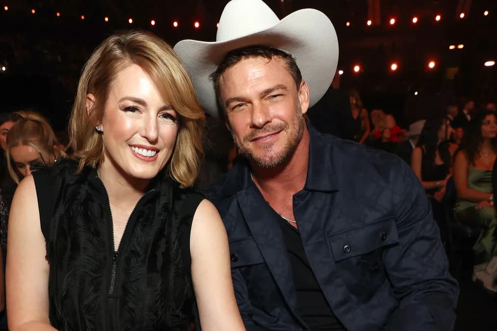 Alan Ritchson et Catherine annoncent leur séparation après 20 ans de mariage