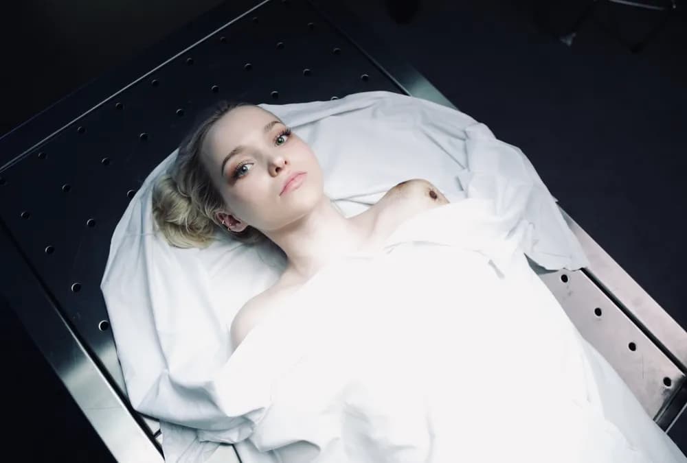 Dove Cameron et RJ Mitte : le thriller Cassi lancé au marché de Toronto
