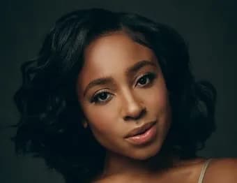 Taylor Polidore Williams signe avec ColorCreative : une nouvelle étape pour Beauty in Black