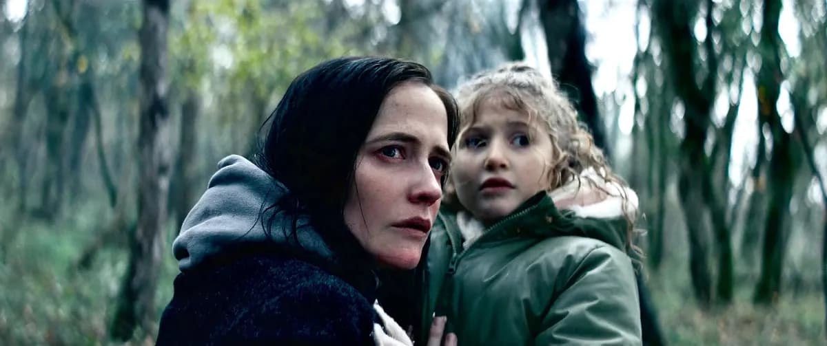 Eva Green affronte les horreurs générées par l'IA dans le film d'horreur 'Trees Are Watching'